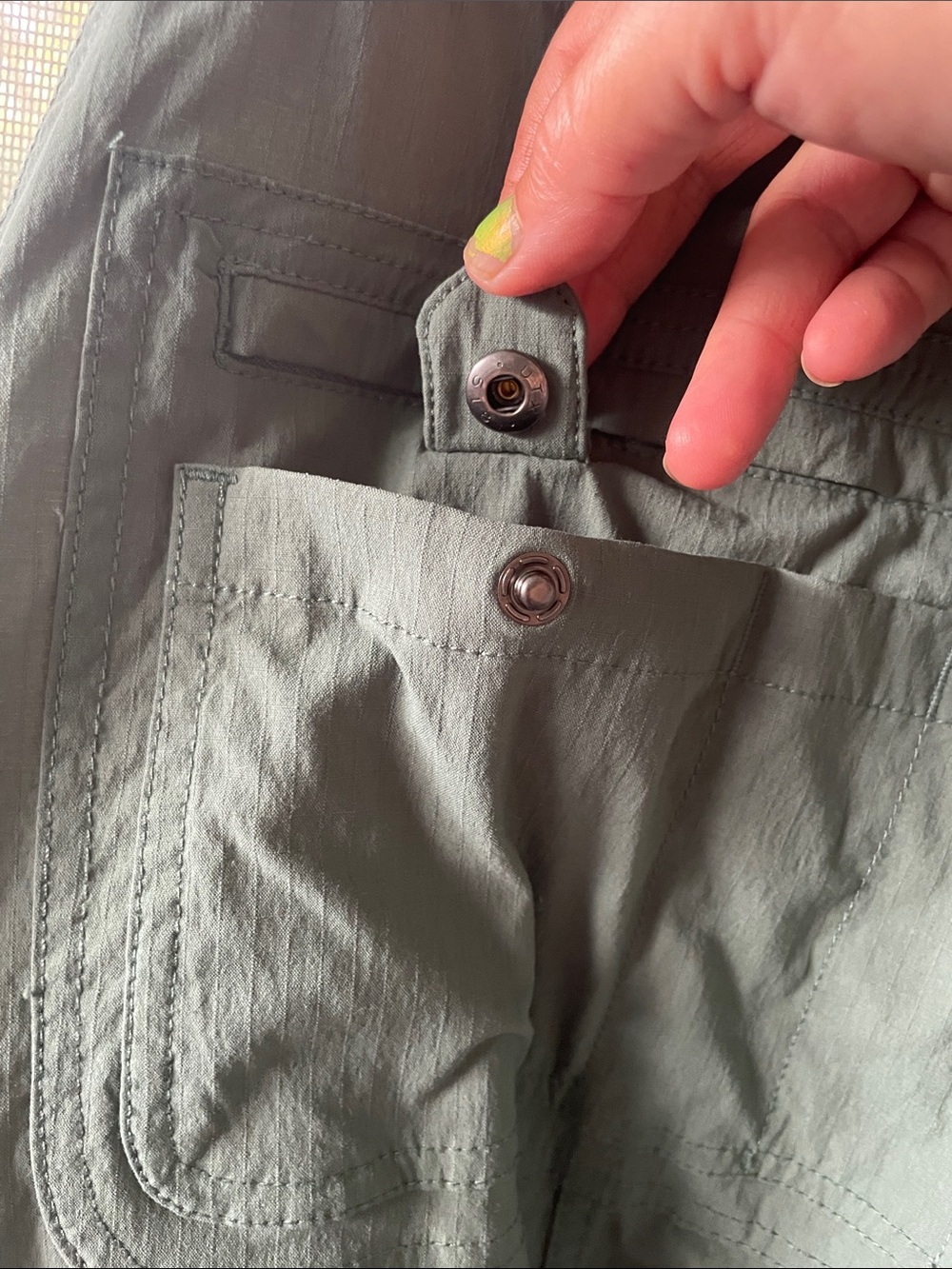 Duluth Trading Co Green Heirloom Gardening Overalls - Picture 5 of 13